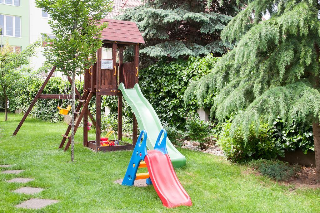 Penzion Astra Piest'any Ngoại thất bức ảnh